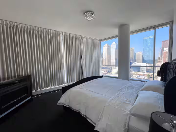 Skyline Penthouse detail 15
