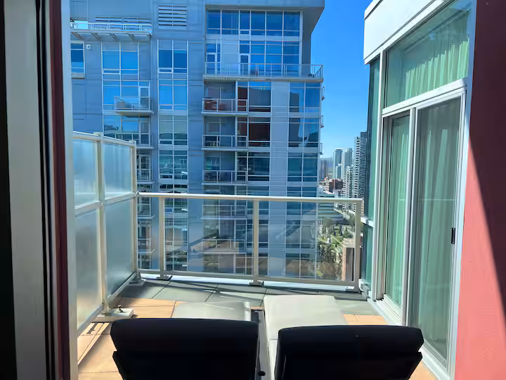 Skyline Penthouse detail 17
